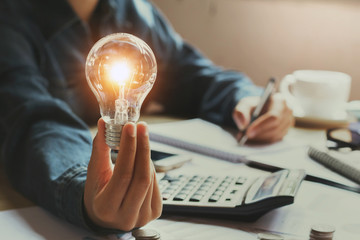 《古董局中局》讲述的故事你知道吗？