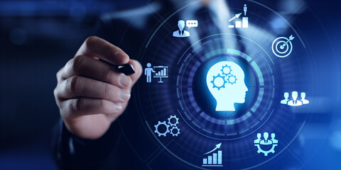 《古董局中局》讲述的故事你知道吗？