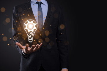 近经常睡着的时候突然醒来 身体不能动 连说话都说不出来 但是心里非常清楚 绝对醒了 然后紧接着有很大的WO